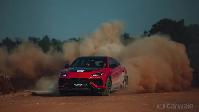 Lamborghini Urus Performante Right Front Three Quarter