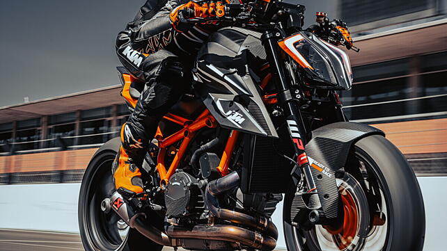 KTM  Right Front Three Quarter