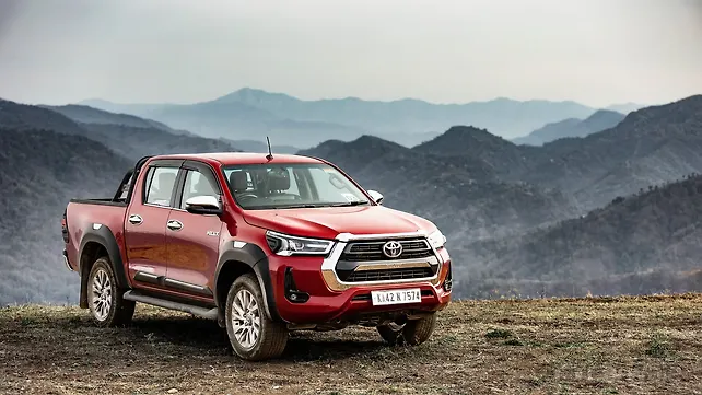 Toyota Hilux Right Front Three Quarter