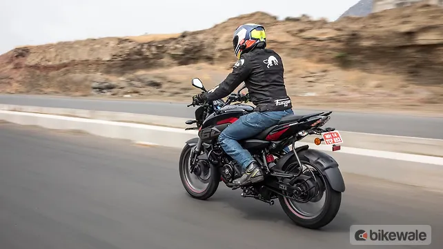 Bajaj Pulsar NS160 Left Rear Three Quarter