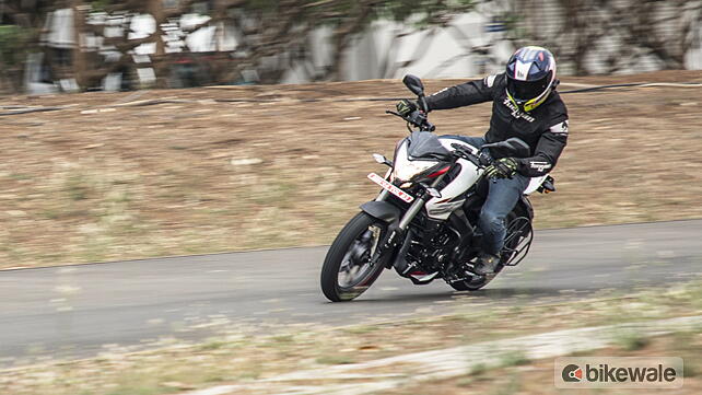 Bajaj Pulsar NS200 Front View