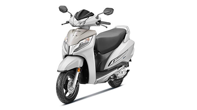 Honda Activa 125 Left Rear Three Quarter