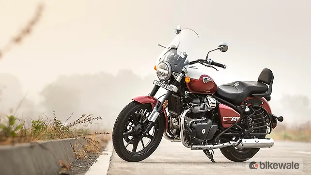 Royal Enfield Super Meteor 650 Left Rear Three Quarter Royal Enfield Super Meteor 650 Left Rear Three Quarter