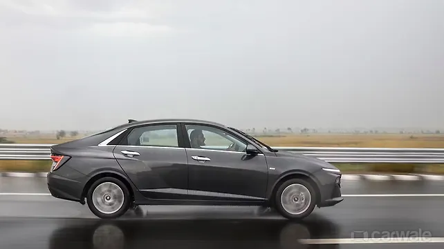 Hyundai Verna [2023-2026] Right Side View