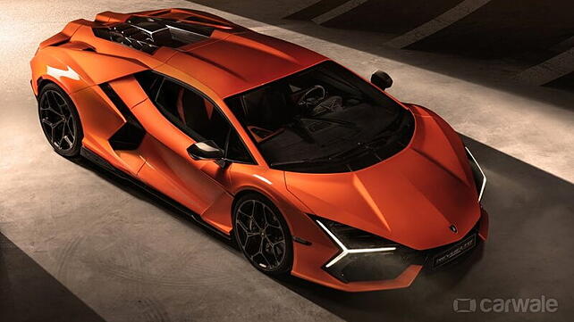 The new Lamborghini Revuelto: Top 3 Highlights
