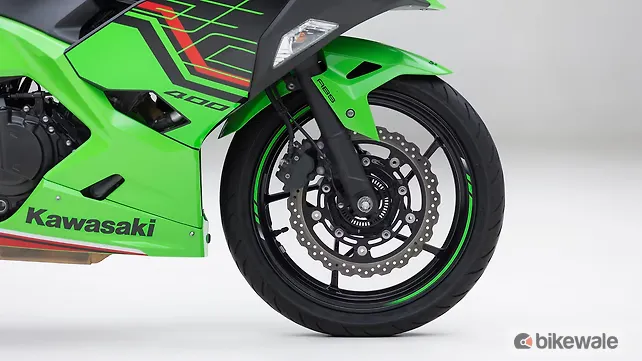 Kawasaki Ninja 400 Left Side View