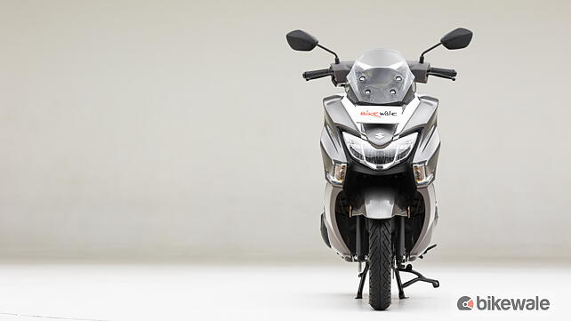 Suzuki Burgman Street 125 Front View