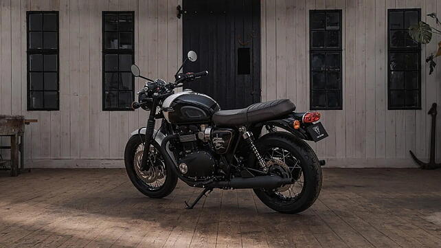 Triumph Bonneville T120 Left Rear Three Quarter