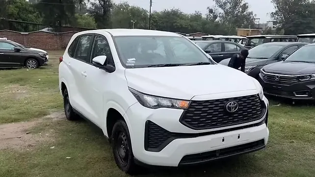 Toyota Innova Hycross base variant reaches dealerships Toyota Innova Hycross base variant reaches dealerships