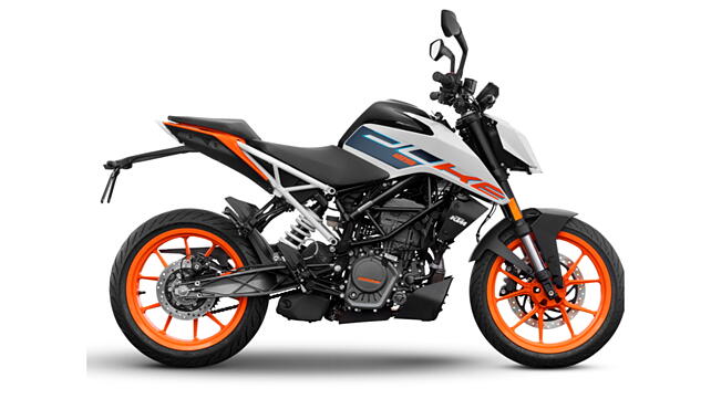 KTM 125 Duke Right Side View