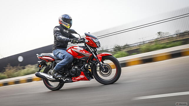 TVS Apache RTR 160: Fuel Economy, Engine Specifications, Prices, and More!