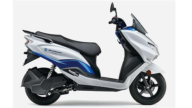 Suzuki Burgman Street 125 Right Side View