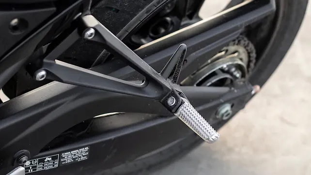 2018 R3 Pillion Yamaha R3 360 view - BikeWale