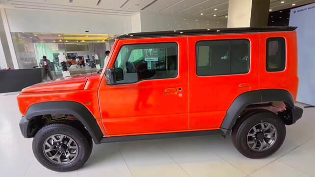 https://imgd.aeplcdn.com/642x361/n/cw/ec/146959/maruti-suzuki-jimny-left-side-view1.jpeg?isig=0&q=75