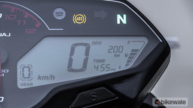 Bajaj Pulsar N250 Instrument Cluster