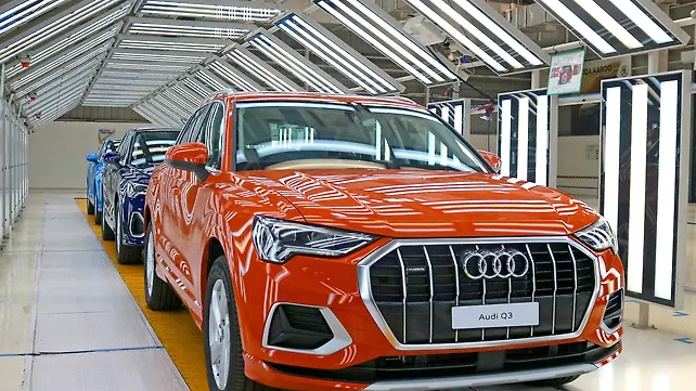 Audi Q3 Right Front Three Quarter