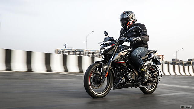 Bajaj Pulsar N250 Review: Image Gallery - BikeWale