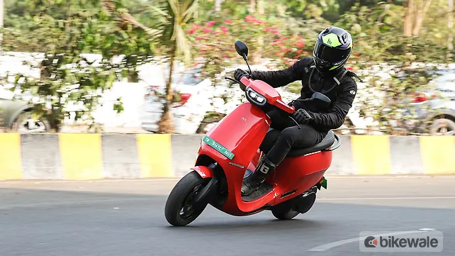 OLA S1 Pro Left Front Three Quarter
