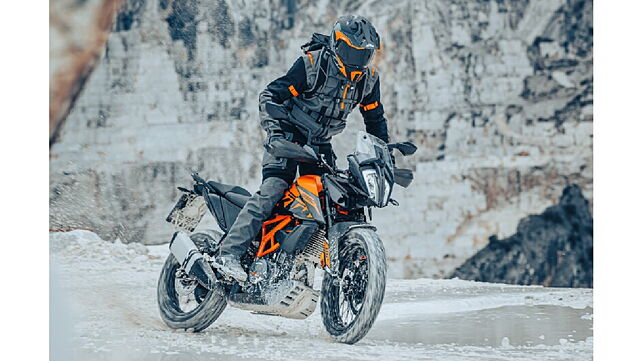 LAUNCHED! 2023 KTM 390 Adventure with fully adjustable suspension and spoked wheels!