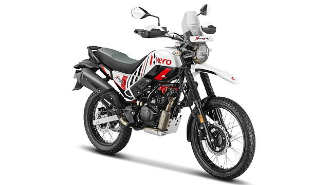 Hero Xpulse 200 4V Right Front Three Quarter