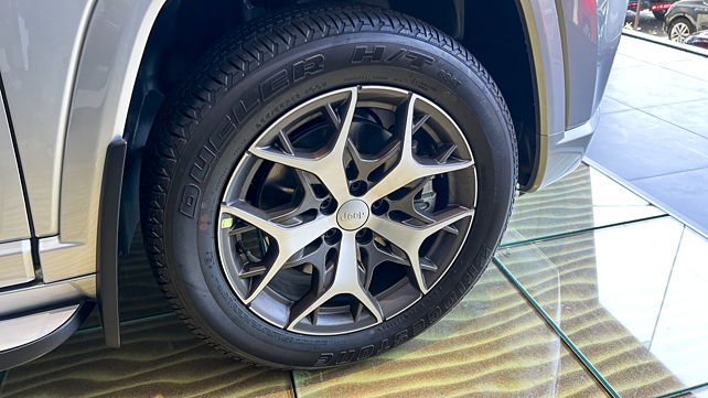 Jeep Meridian Wheel