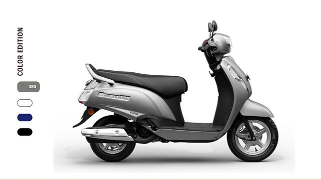 Suzuki Access 125 Right Side View