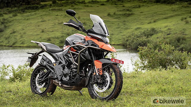 KTM 390 Adventure Right Front Three Quarter