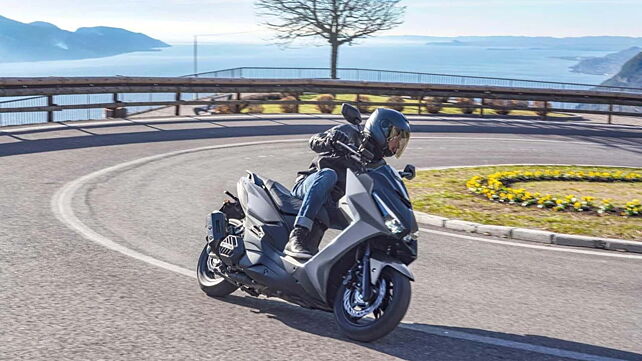 Kymco KRV200 scooter unveiled 