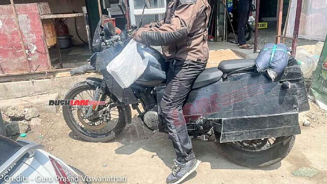 Royal Enfield Himalayan 450 Left Side View