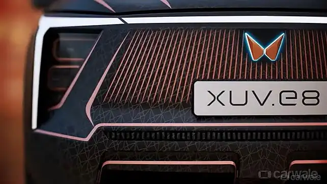 Mahindra XUV700 EV spied testing Mahindra XUV700 EV spied testing