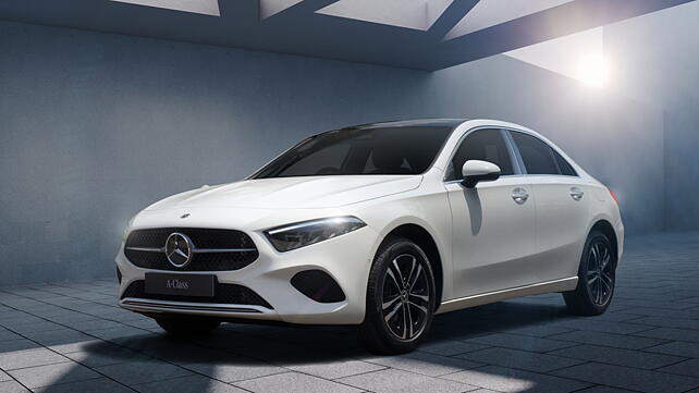 Mercedes Benz A Class Facelift Launched In India At Rs 45 80 Lakh Carwale