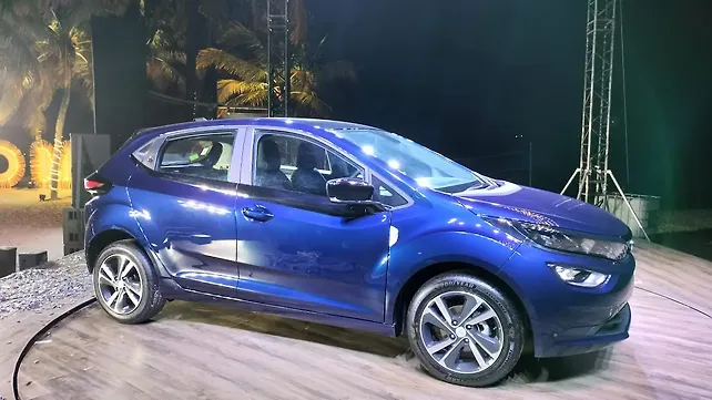 Here are all the cars that you can buy for the price of each variant of Tata Altroz CNG Here are all the cars that you can buy for the price of each variant of Tata Altroz CNG