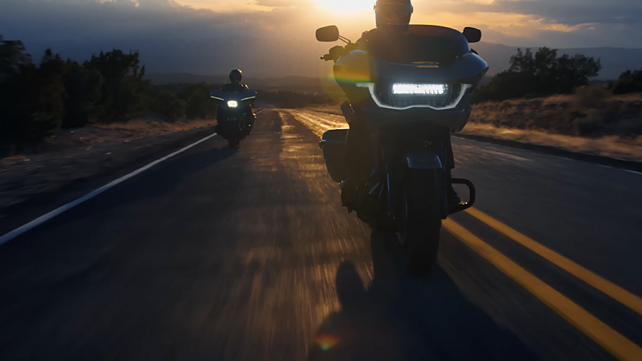 Harley-Davidson CVO Right Side View