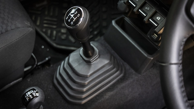 Maruti Suzuki Jimny Gear Shifter/Gear Shifter Stalk Maruti Suzuki Jimny Gear Shifter/Gear Shifter Stalk
