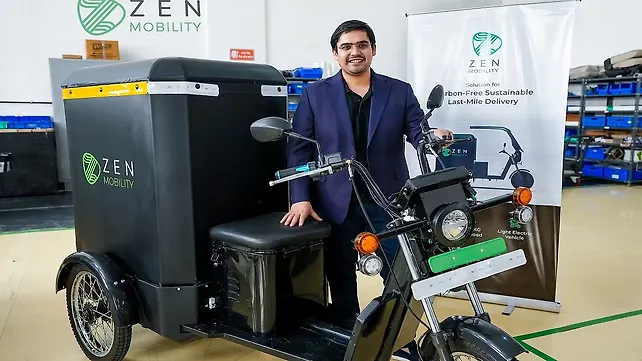 Namit Jain with Zen Micropod Namit Jain with Zen Micropod