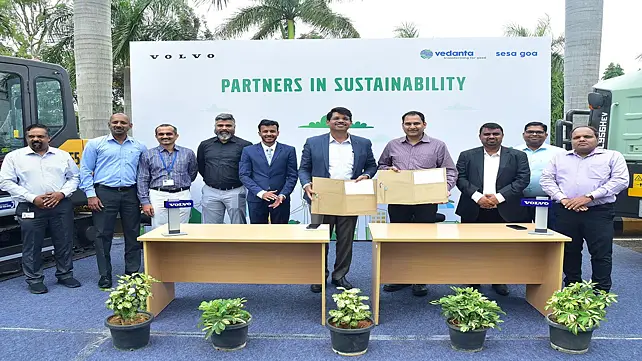 Vedanta Iron Ore Karnataka (IOK) and Volvo CE India officials Vedanta Iron Ore Karnataka (IOK) and Volvo CE India officials