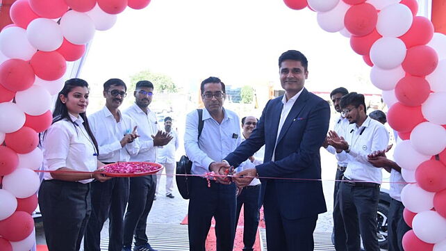 Nissan inaugurates two new touchpoints in Gujarat