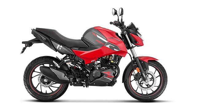 Hero Xtreme 160R 4V Right Side View