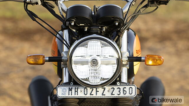 Royal Enfield Interceptor 650 Head Light