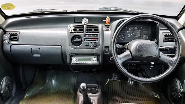 30 years of the Maruti Suzuki Zen The OG hot hatchback of India CarWale