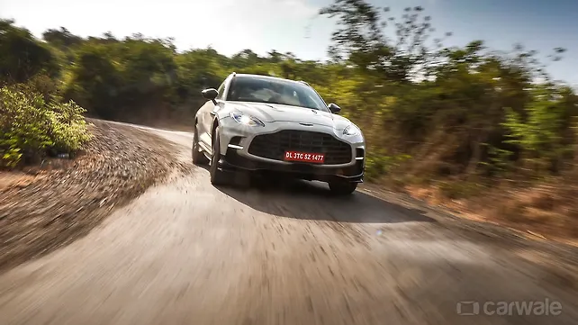 Aston Martin DBX Right Front Three Quarter Aston Martin DBX Right Front Three Quarter