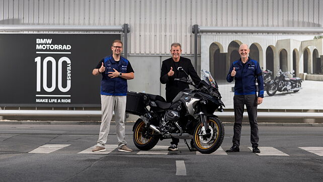 BMW Motorrad rolls out one millionth GS motorcycle with boxer engine
