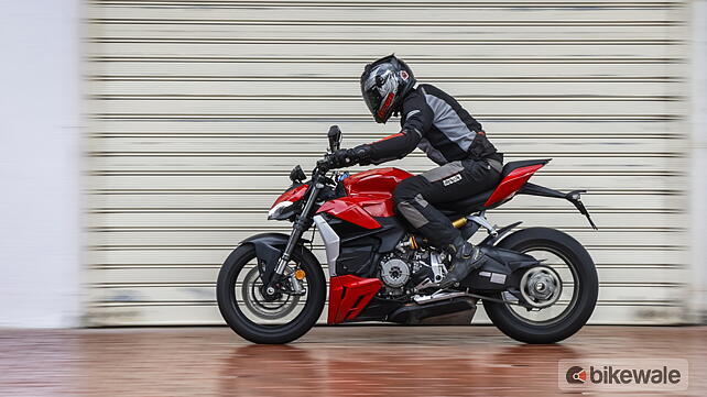 Ducati Streetfighter V2 Price - Mileage, Images, Colours | BikeWale