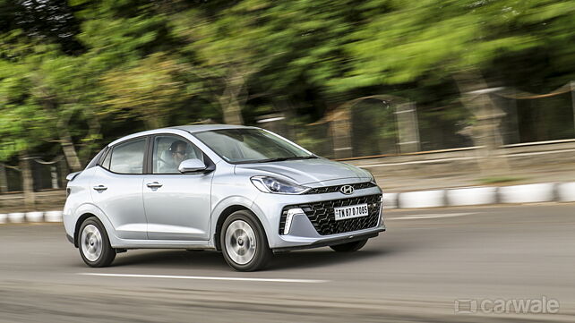 Hyundai Aura petrol manual real-world mileage and driving range