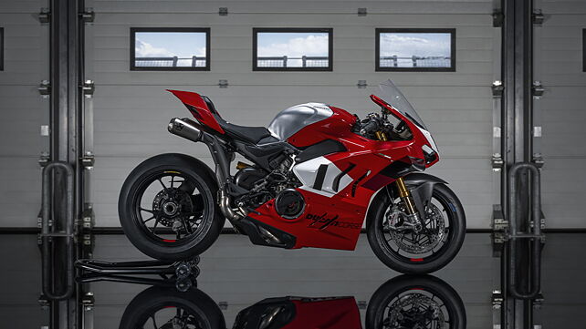 2023 Ducati Panigale V4 R deliveries commence in India