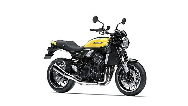 Kawasaki Z900RS Right Side View