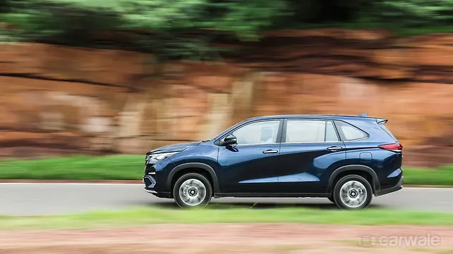 Maruti Suzuki Invicto Left Side View