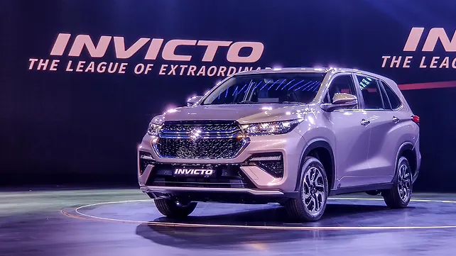 Maruti Suzuki Invicto Left Front Three Quarter Maruti Suzuki Invicto Left Front Three Quarter