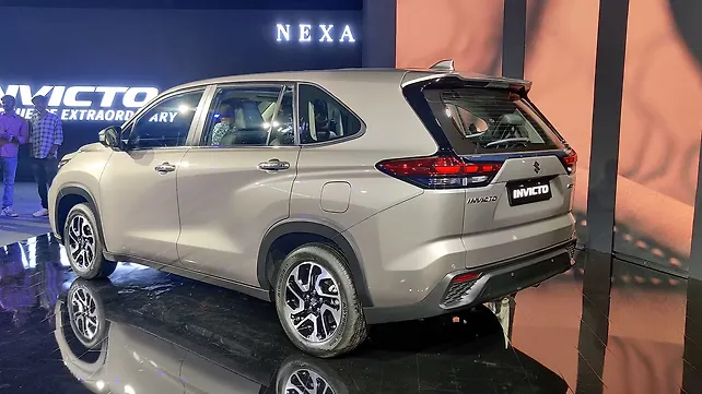 Maruti Suzuki Invicto Left Rear Three Quarter Maruti Suzuki Invicto Left Rear Three Quarter