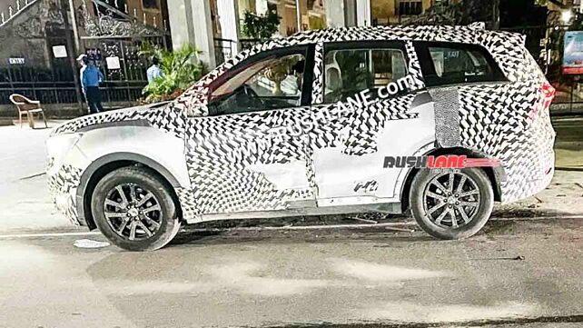 Mahindra XUV700 six-seater variant spotted; launching soon?